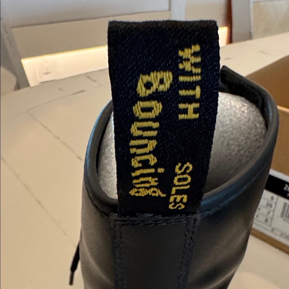 Dr. Martens Zavala Black Boots - Picture 10 of 10